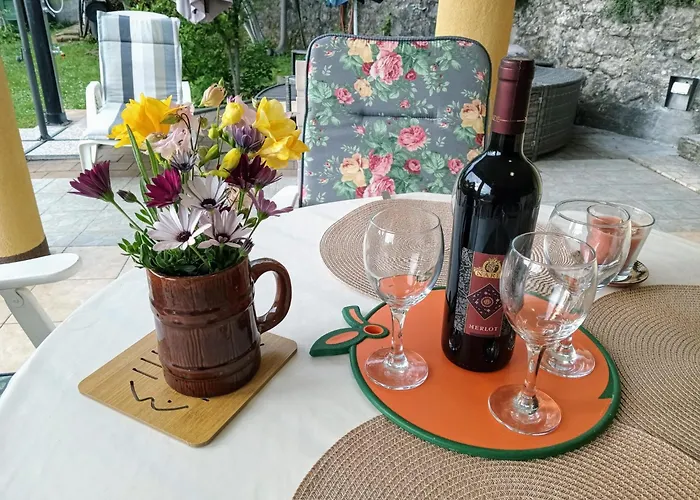 Lori Apartman